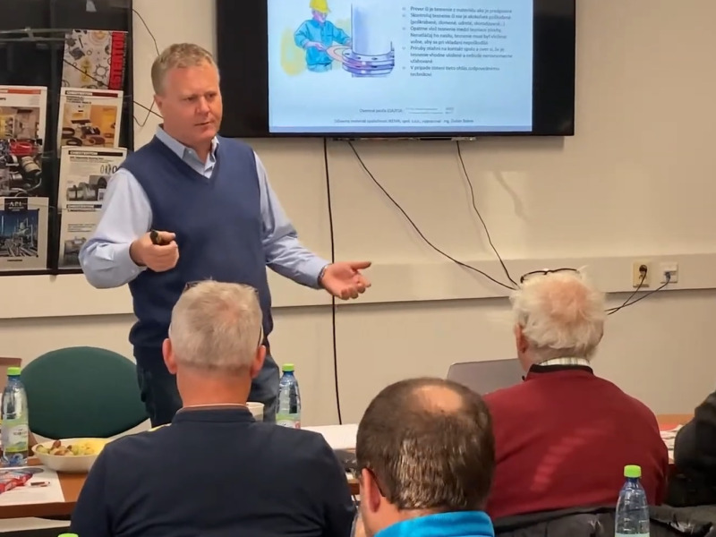 Odborné školenia, konzultácie a technické poradenstvo